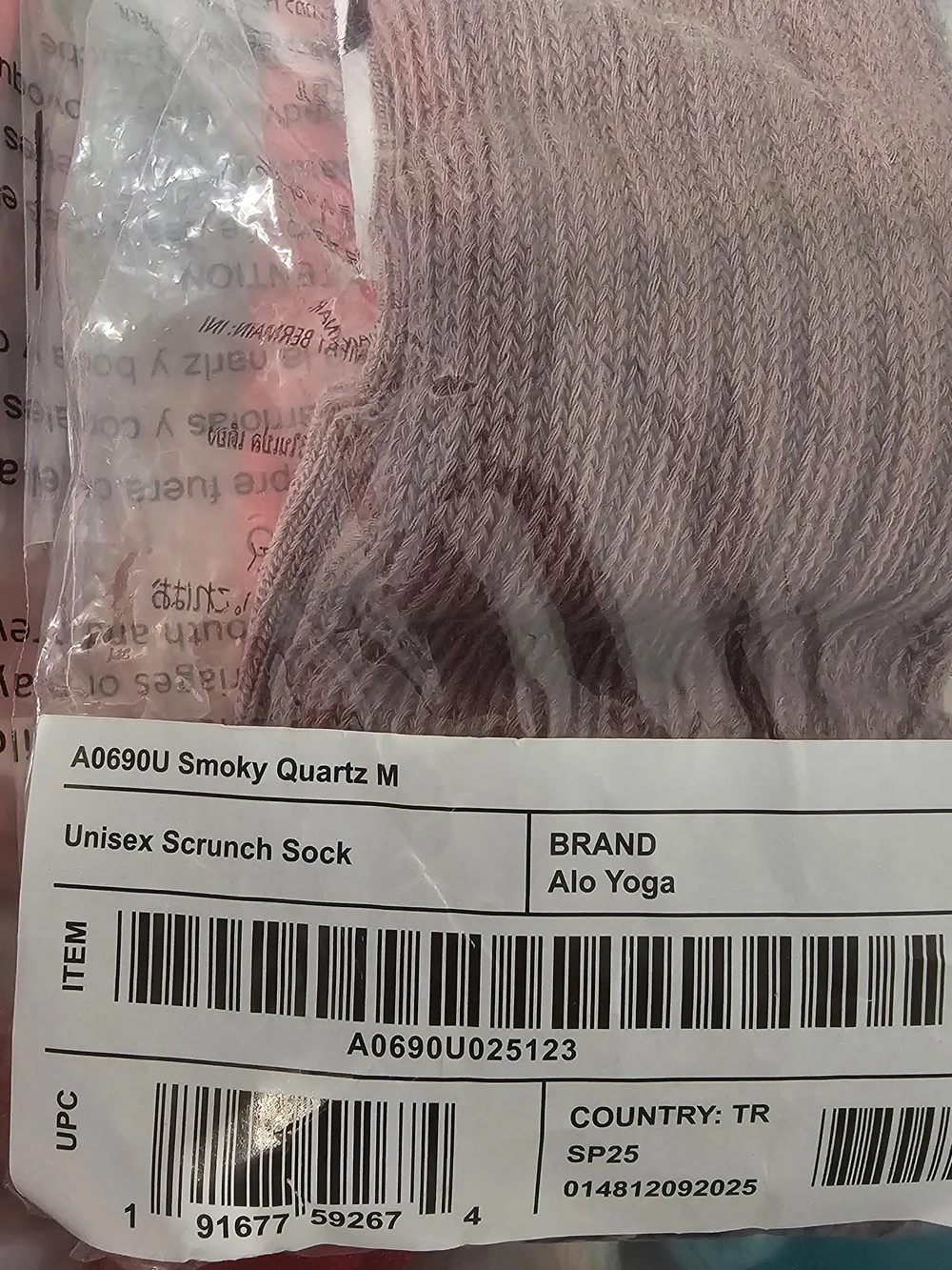 NWT ALO Yoga Unisex Ribbed Scrunch Socks in Smoky Quartz Rose Medium - Picture 4 of 5